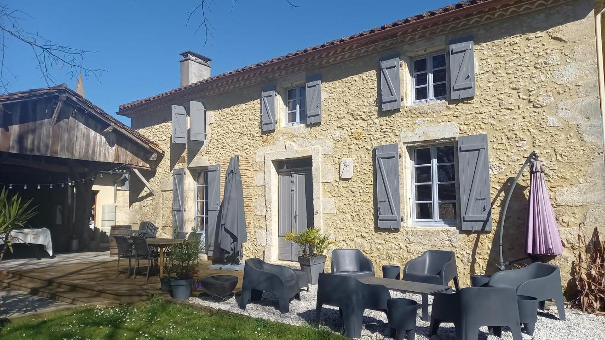 La Métairie Du Clos Saint Louis Couette-café 3*